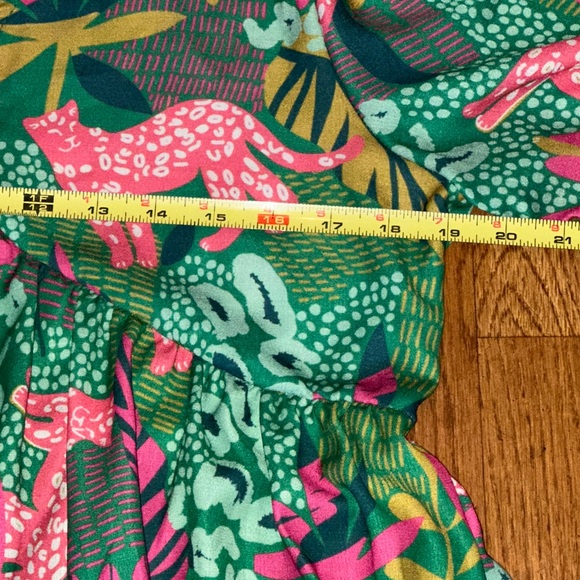 Peach Love California Green and Pink leopard print Midi Dress size large 💚🩷 - Picture 11 of 13